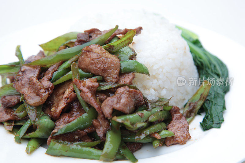 Chili Pepper Fried Pork (尖椒盐煎肉) on rice